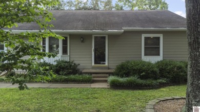 Charming 3 BR, 2 BA home located in the city limits of Kuttawa! on Mineral Mound Golf Course in Kentucky - for sale on GolfHomes.com, golf home, golf lot