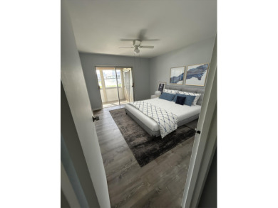 Don't miss this opportunity to purchase this 2 bedroom Villa and on Kings Point Golf - Executive in Florida - for sale on GolfHomes.com, golf home, golf lot