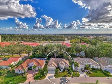 BEAUTIFUL one owner three bedroom, two bath pool home has been on The Venice Golf and Country Club in Florida - for sale on GolfHomes.com, golf home, golf lot