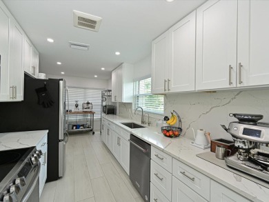 Under contract-accepting backup offers. Look no further for the on IMG Academies Golf and Country Club in Florida - for sale on GolfHomes.com, golf home, golf lot