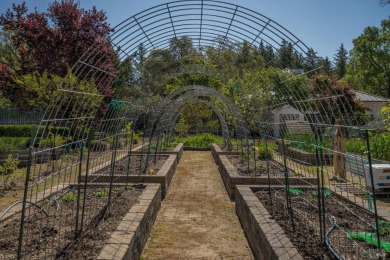 Formal dining room for entertaining & a cozy breakfast nook. One on Silverado Country Club and Resort in California - for sale on GolfHomes.com, golf home, golf lot