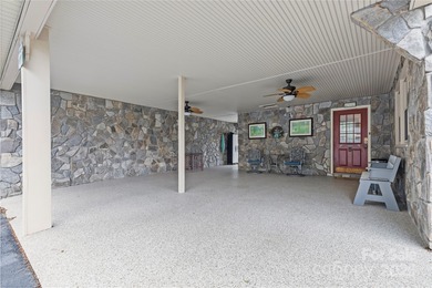 GOLF COURSE LIFE. Discover a rare opportunity to live on the on Glen Oaks Golf and Country Club in North Carolina - for sale on GolfHomes.com, golf home, golf lot