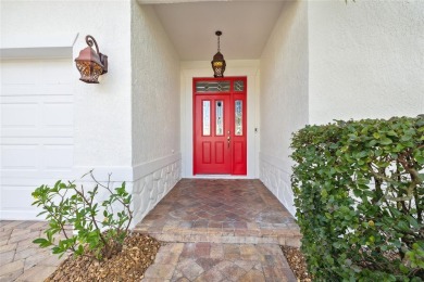 Welcome to this fabulous 3 bedroom/2.5bath/2.5 car garage on Bacall Executive Golf Course in Florida - for sale on GolfHomes.com, golf home, golf lot