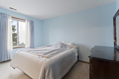 Welcome to this spacious and well-maintained 2nd floor condo in on Green Meadows Golf Club in Illinois - for sale on GolfHomes.com, golf home, golf lot