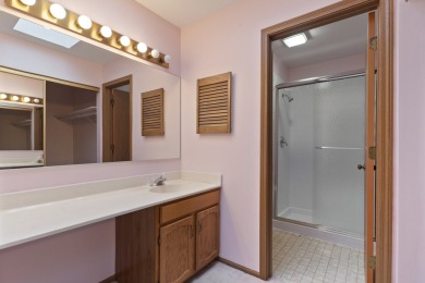 Welcome to this spacious and well-maintained 2nd floor condo in on Green Meadows Golf Club in Illinois - for sale on GolfHomes.com, golf home, golf lot