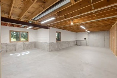 light & Bright 1800 SF 3 Bedroom & 2 bath RANCH end unit on River Heights Golf Club in Illinois - for sale on GolfHomes.com, golf home, golf lot