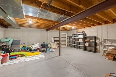 light & Bright 1800 SF 3 Bedroom & 2 bath RANCH end unit on River Heights Golf Club in Illinois - for sale on GolfHomes.com, golf home, golf lot