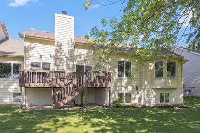light & Bright 1800 SF 3 Bedroom & 2 bath RANCH end unit on River Heights Golf Club in Illinois - for sale on GolfHomes.com, golf home, golf lot
