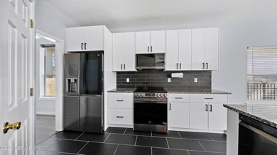 Move-in ready home with fresh interior paint and a fully on Golf Club At Fleming Island in Florida - for sale on GolfHomes.com, golf home, golf lot