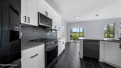 Move-in ready home with fresh interior paint and a fully on Golf Club At Fleming Island in Florida - for sale on GolfHomes.com, golf home, golf lot