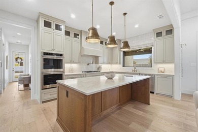 LuStunning Executive Residence in private gated community on Abilene Country Club - South Course in Texas - for sale on GolfHomes.com, golf home, golf lot