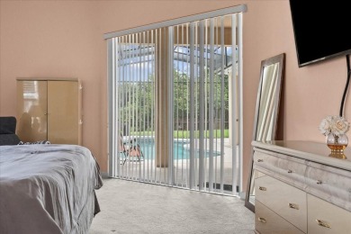 Discover your ideal Lakefront Pool Home at the end of a quiet on Oaks National Golf Course in Florida - for sale on GolfHomes.com, golf home, golf lot