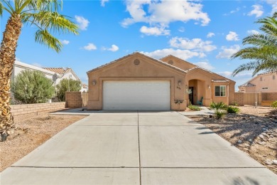 3 bedroom, 2 bath, 2-car garage home in the desirable Desert on Desert Lakes Golf Course in Arizona - for sale on GolfHomes.com, golf home, golf lot