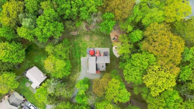 This beautifully renovated 3-bedroom, 3-bathroom home is the on Pocono Farms Country Club in Pennsylvania - for sale on GolfHomes.com, golf home, golf lot