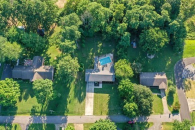 Welcome to the Southern dream everyone's been waiting for! This on Mayfield-Graves Country Club in Kentucky - for sale on GolfHomes.com, golf home, golf lot