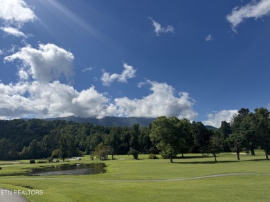This Gatlinburg cabin offers the perfect blend of convenience on Bent Creek Golf Course in Tennessee - for sale on GolfHomes.com, golf home, golf lot