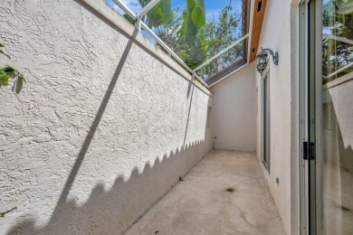 Check out the NEW virtually staged pictures! With a little paint on  in Florida - for sale on GolfHomes.com, golf home, golf lot