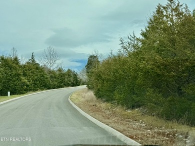 WELCOME TO AND COME ENJOY THE MAJESTIC GREENS OF POPULAR on Woodlake Golf Club in Tennessee - for sale on GolfHomes.com, golf home, golf lot