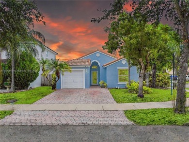 Beautiful corner single-family one-story home featuring 3 on Keys Gate Golf Club in Florida - for sale on GolfHomes.com, golf home, golf lot