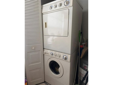 Best location in the community! This 2-bedroom, 2-bath, 55+ on Oriole Golf and Tennis Club in Florida - for sale on GolfHomes.com, golf home, golf lot