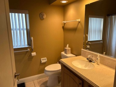 2 BEDROOM - 2 BATHROOM - OFFICE - SUNROOM This 2003 Palm Harbor on Scotland Yards Golf Club in Florida - for sale on GolfHomes.com, golf home, golf lot