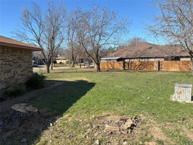 Four Bedroom  2.5 bath on oversized corner lot in Golf Country on Legends Country Club in Texas - for sale on GolfHomes.com, golf home, golf lot