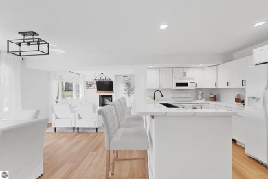 This two bed, two bath condo is the turn-key, low maintenance on Mistwood Golf Course in Michigan - for sale on GolfHomes.com, golf home, golf lot