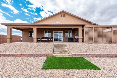 CLEAN HOME WITH STUNNING VIEWS, AND SITTING ON ( .40 ) OF AN on Valle Vista Golf Course in Arizona - for sale on GolfHomes.com, golf home, golf lot