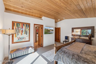 Discover the charm of this stunning single-level home located in on Park Meadows Country Club in Utah - for sale on GolfHomes.com, golf home, golf lot