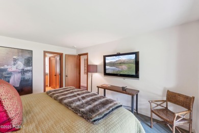 Discover the charm of this stunning single-level home located in on Park Meadows Country Club in Utah - for sale on GolfHomes.com, golf home, golf lot
