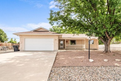 Spacious 5-Bedroom Home in Pueblo West Golf Course Area - on Desert Hawk At Pueblo West in Colorado - for sale on GolfHomes.com, golf home, golf lot