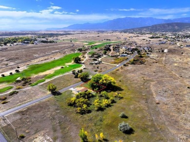 Escape the hustle without giving up convenience! This nearly on Hollydot Golf Course in Colorado - for sale on GolfHomes.com, golf home, golf lot