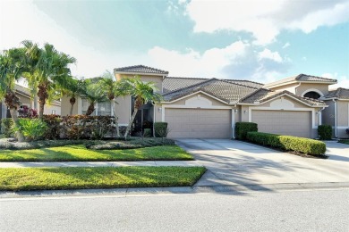 Take a look at this absolutely gorgeous paired villa in Heritage on Heritage Oaks Golf and Country Club in Florida - for sale on GolfHomes.com, golf home, golf lot