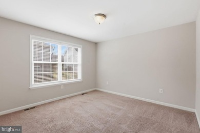 Welcome to this beautifully maintained 3-bedroom, 2-bath home on Lake Of The Woods Golf Course in Virginia - for sale on GolfHomes.com, golf home, golf lot