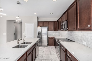 Welcome Home! This beautifully maintained villa is nestled in on Robson Ranch Golf Club in Arizona - for sale on GolfHomes.com, golf home, golf lot