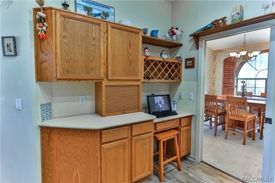 Sugarmill Woods Classic Driftwood model single-family pool home on Sugarmill Woods Golf and Country Club in Florida - for sale on GolfHomes.com, golf home, golf lot