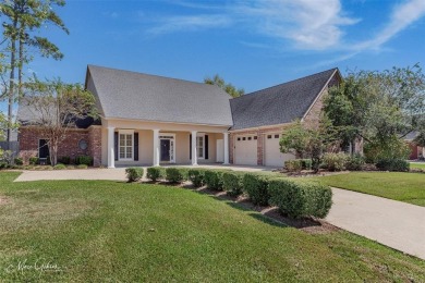 This Southern Trace golf course community home is ready for it's on Southern Trace Country Club in Louisiana - for sale on GolfHomes.com, golf home, golf lot