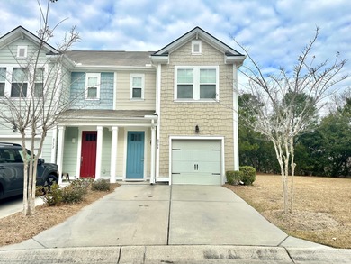 This well-maintained end-unit townhome in Sunrise / The Farm on Golf Club At Wescott Plantation in South Carolina - for sale on GolfHomes.com, golf home, golf lot