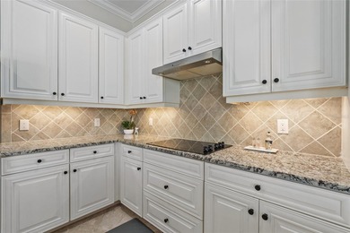 Welcome to refined Florida living in the golf-cart-friendly on Plantation Golf and Country Club in Florida - for sale on GolfHomes.com, golf home, golf lot