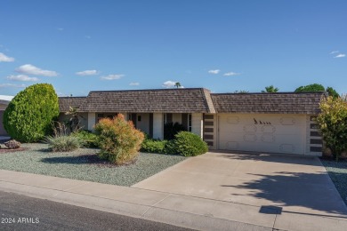 Welcome to this charming home in Sun City with 2 bedrooms 2 on Sun City-Willow Creek / Willow Brook  in Arizona - for sale on GolfHomes.com, golf home, golf lot