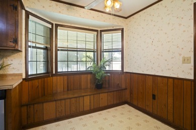Lakefront Living... Welcome home to this 3BD / 2BA with separate on Pine Creek Golf Club in Mississippi - for sale on GolfHomes.com, golf home, golf lot