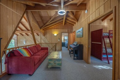 This stunning, fully furnished 4 bed and 2 bath lakefront chalet on Innsbrook Resort Golf Course in Missouri - for sale on GolfHomes.com, golf home, golf lot