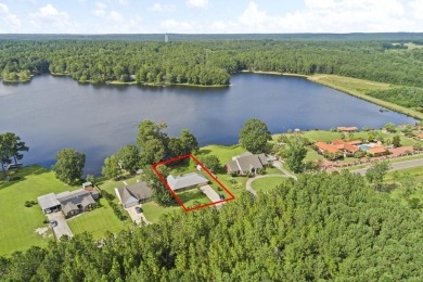 Lakefront Living... Welcome home to this 3BD / 2BA with separate on Pine Creek Golf Club in Mississippi - for sale on GolfHomes.com, golf home, golf lot