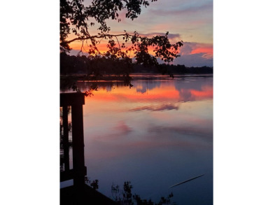 Lakefront Living... Welcome home to this 3BD / 2BA with separate on Pine Creek Golf Club in Mississippi - for sale on GolfHomes.com, golf home, golf lot