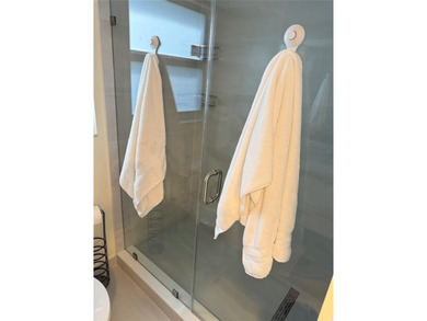 DO NOT MISS THE OPPORTUNITY TO PURCHASE THIS PHENOMENAL PROPERTY on Palm-Aire Country Club and Resort - The Oaks in Florida - for sale on GolfHomes.com, golf home, golf lot