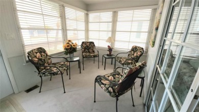 1996 MOBILE HOME IN ACTIVE 55+ COMMUNITY. FURNISHED one bedroom on River Run Golf Links in Florida - for sale on GolfHomes.com, golf home, golf lot