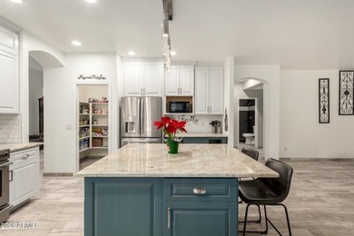 SHOWS LIKE A MODEL - EXTRA PARKING -OVERSIZED LOT- PREMIUM on Las Colinas Golf Club in Arizona - for sale on GolfHomes.com, golf home, golf lot