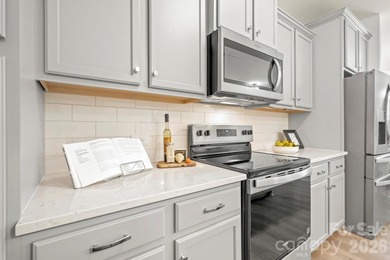 You'll be impressed by this beautiful, move-in ready home in the on Edgewater Golf Club in South Carolina - for sale on GolfHomes.com, golf home, golf lot