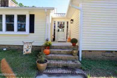 Excellent price on updated golf front beauty! Located just on Seven Lakes Country Club in North Carolina - for sale on GolfHomes.com, golf home, golf lot