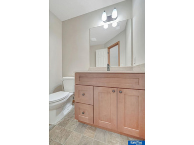Come see this beautiful 2 story townhome in NE Lincoln! This on Mahoney Golf Course in Nebraska - for sale on GolfHomes.com, golf home, golf lot